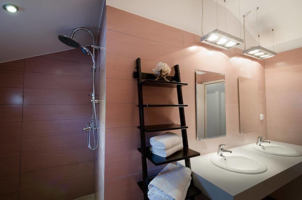 Villa Lindos Екстер'єр фото